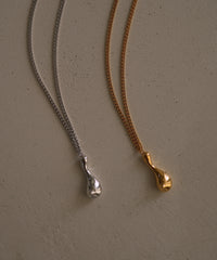 Nude Symbol Mère M-Necklace