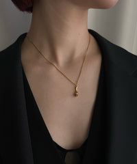 Nude Symbol Mère M-Necklace